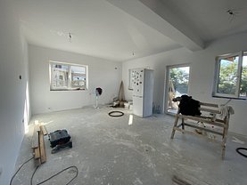 Casa de vânzare 3 camere, în Moşniţa Nouă, zona Sud