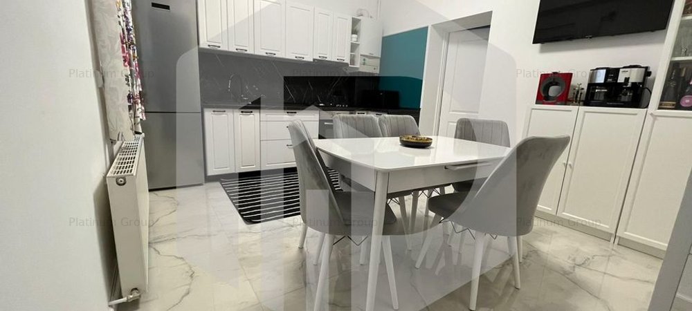 Apartament 3 camere+ garaj+ pivnita/ Zona centrala. Renovat complet - imaginea 0 + 1