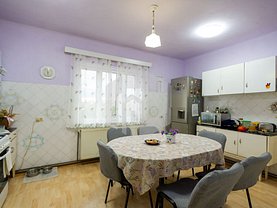 Casa de vânzare 15 camere, în Sibiu, zona Calea Dumbrăvii