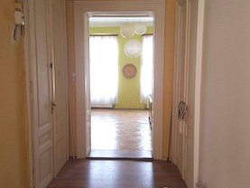 Apartament de vânzare 2 camere, în Braşov, zona Centrul Istoric