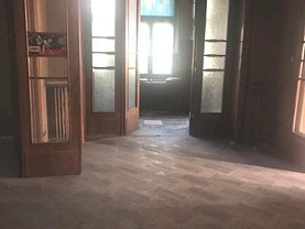 Apartament de vânzare 5 camere, în Bucureşti, zona Moşilor