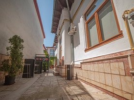 Casa de închiriat 6 camere, în Bucureşti, zona Eminescu