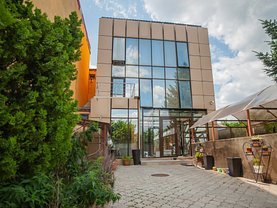 Casa de închiriat 8 camere, în Bucureşti, zona Bucureştii Noi