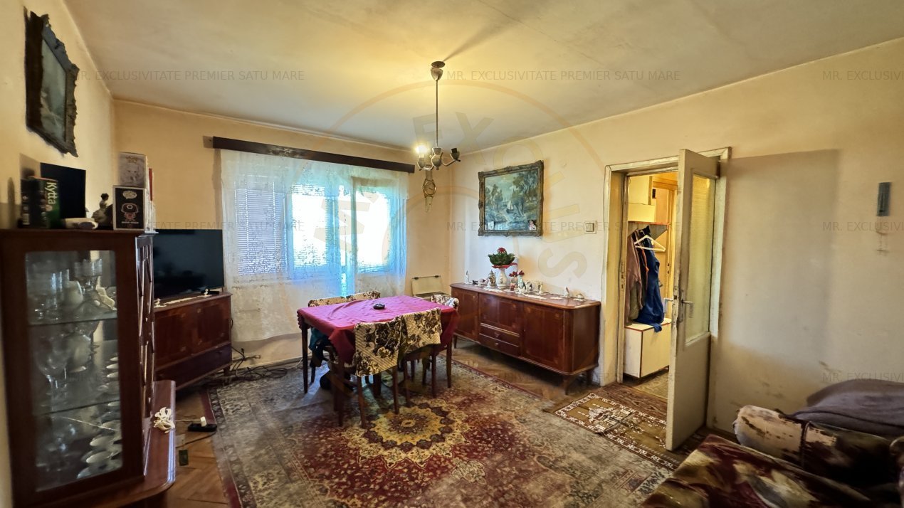 Apartament 3 camere Etaj II Carei - Str. Eliberarii 17 - Zona Victoria
