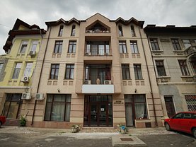 Vânzare spaţiu comercial