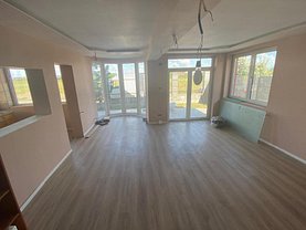 Casa de vânzare 6 camere, în Moşniţa Nouă, zona Central