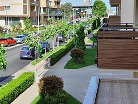Apartament de vânzare 2 camere, în Braşov, zona Tractorul