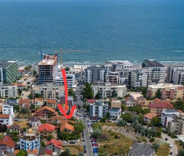 Vanzare Vila/Pensiune 11 camere zona Mamaia Nord langa plaja