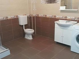 Casa de vânzare 3 camere, în Sânmihaiu Român, zona Central