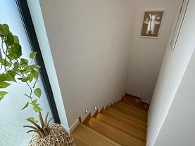 Casa de vânzare 4 camere, în Otopeni, zona Central