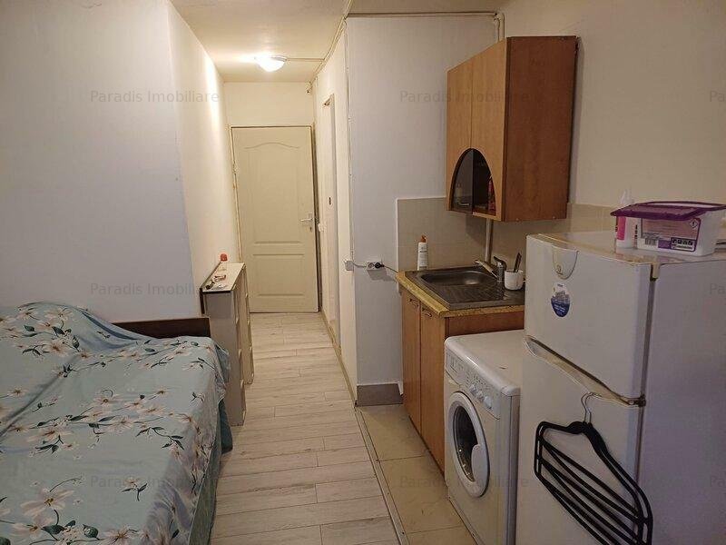 Inchiriez garsoniera zona Uniri