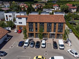 Vânzare spaţiu comercial