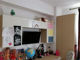 Apartament de vânzare 3 camere, în Constanţa, zona I. C. Brătianu