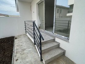 Casa de vânzare 4 camere, în Ovidiu, zona Central