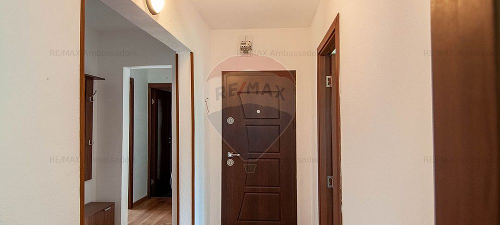 Apartament cu 4 camere de vanzare in zona Girocului (Judetean) - imaginea 0 + 1