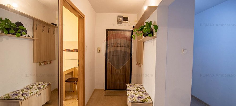Apartament cu 4 camere de vanzare in zona Girocului - comision 0% - imaginea 0 + 1