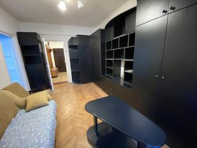 Apartament de închiriat 2 camere, în Cluj-Napoca, zona Central
