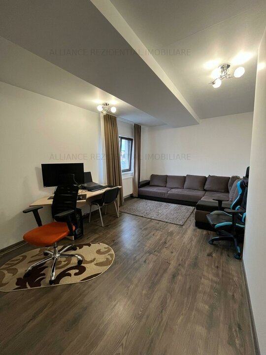 Apartament cu 3 camere, Mobilat - Utilat, Metrou D.Leonida