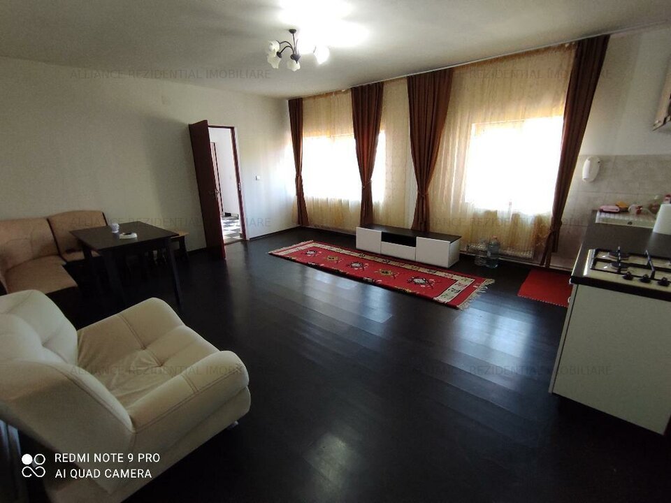 Casa individuala cu 3 camere - teren 250 m - Glina