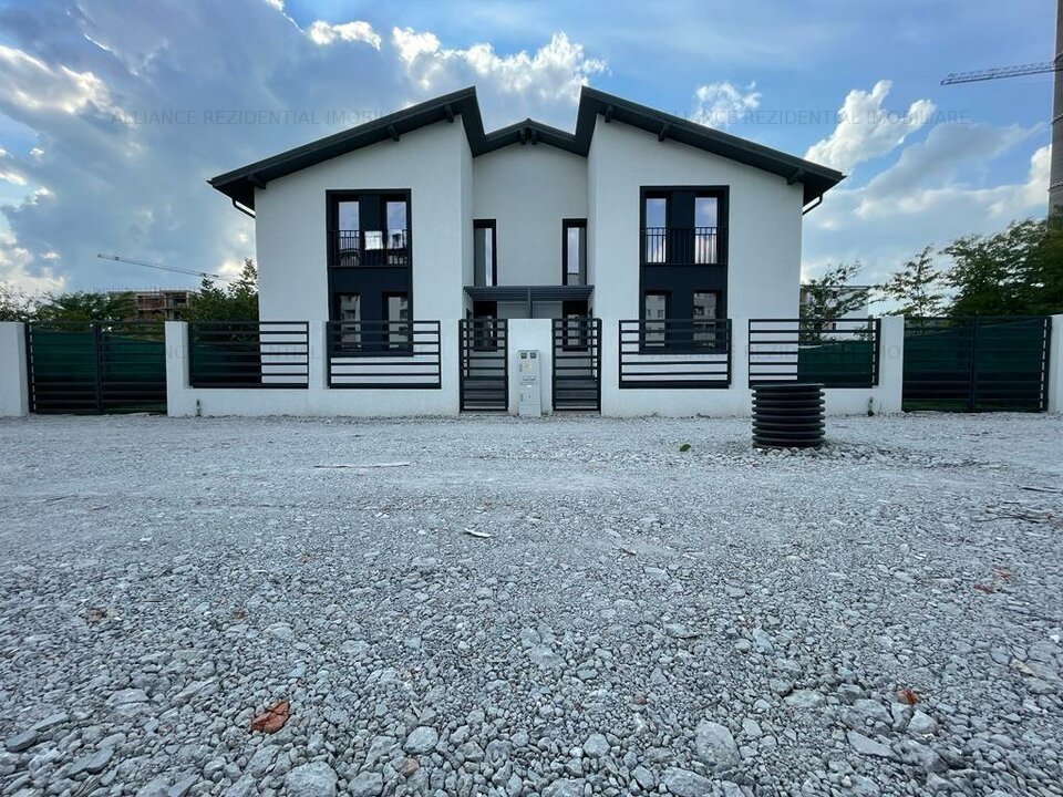 Duplex - Gata de Mutare - Grand Arena