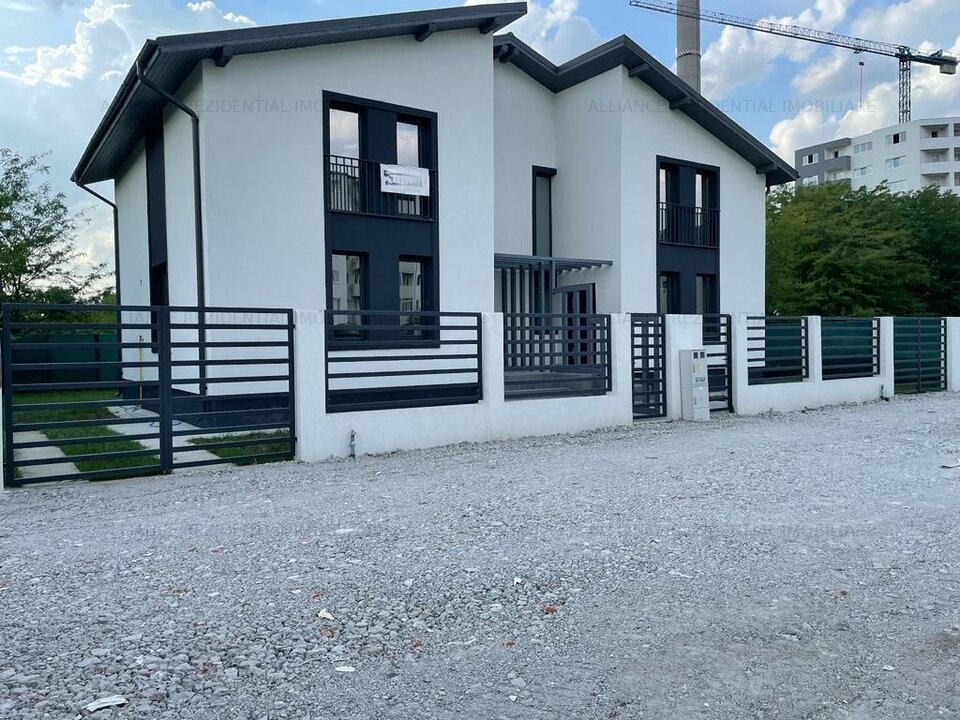 Duplex - Gata de Mutare - Grand Arena