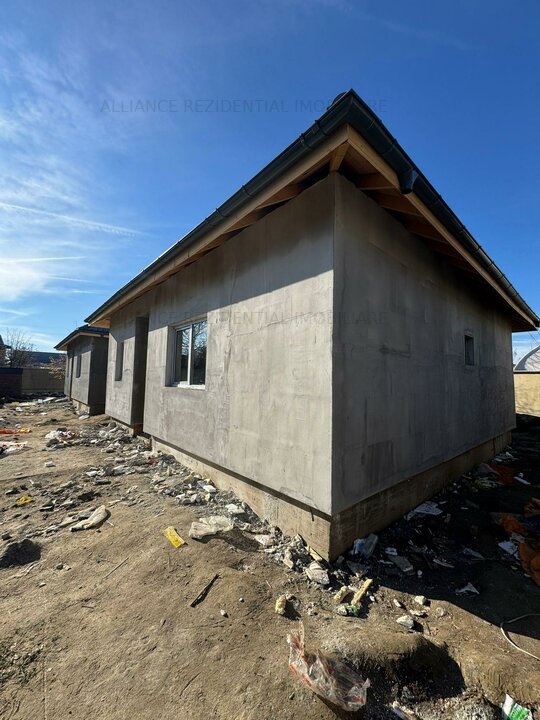 Casa tip Duplex, 3 camere - Teren 190 mp