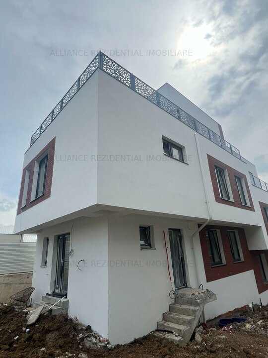 CASA TIP DUPLEX SECTOR 3