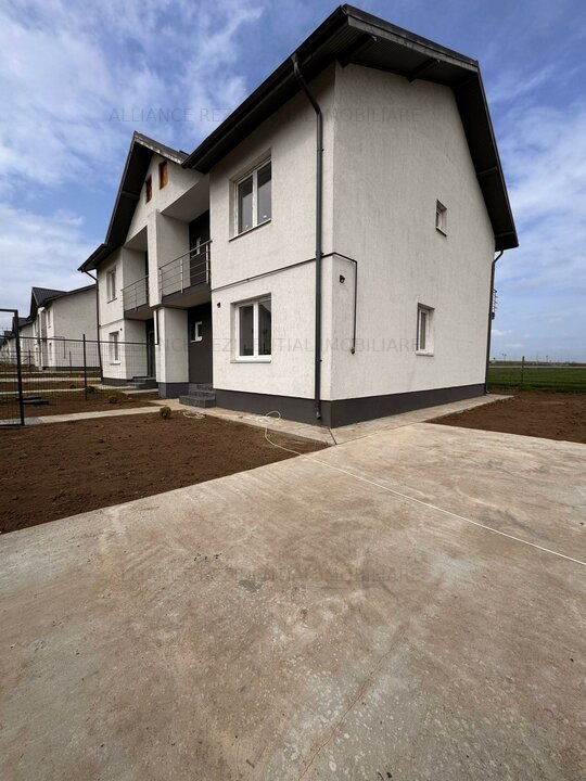 Casă tip duplex P+1 cu curte de 270 mp în Popești-Leordeni – 110.000 EURO + TVA