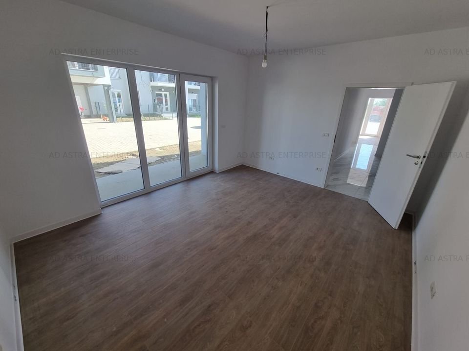 COMISION 0% Apartament 3 camere+Curte,Giroc