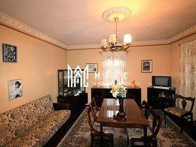 Casa de vânzare 4 camere, în Cristian