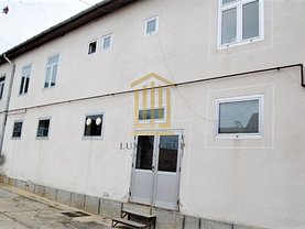 Vânzare spaţiu industrial