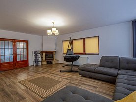 Casa de vânzare 12 camere, în Dumbravita