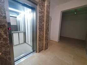 Apartament de vânzare 3 camere, în Bucureşti, zona Fundeni