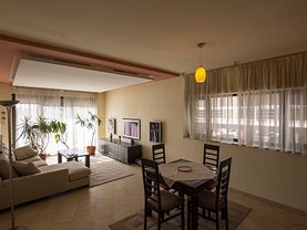 Apartament de închiriat 3 camere, în Bucureşti, zona Străuleşti