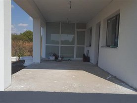 Casa de vânzare 3 camere, în Bolintin-Deal, zona Central