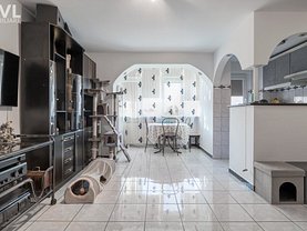 Apartament de vânzare 2 camere, în Arad, zona Aurel Vlaicu