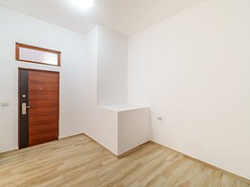 Apartament de închiriat 2 camere, în Arad, zona Boul Roşu