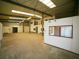 Vânzare spaţiu industrial