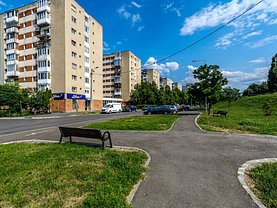 Vânzare spaţiu comercial