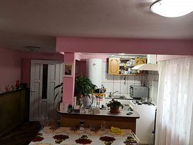 Casa de vânzare 4 camere, în Râmnicu Sărat