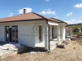 Casa de vânzare 4 camere, în Dezmir, zona Central