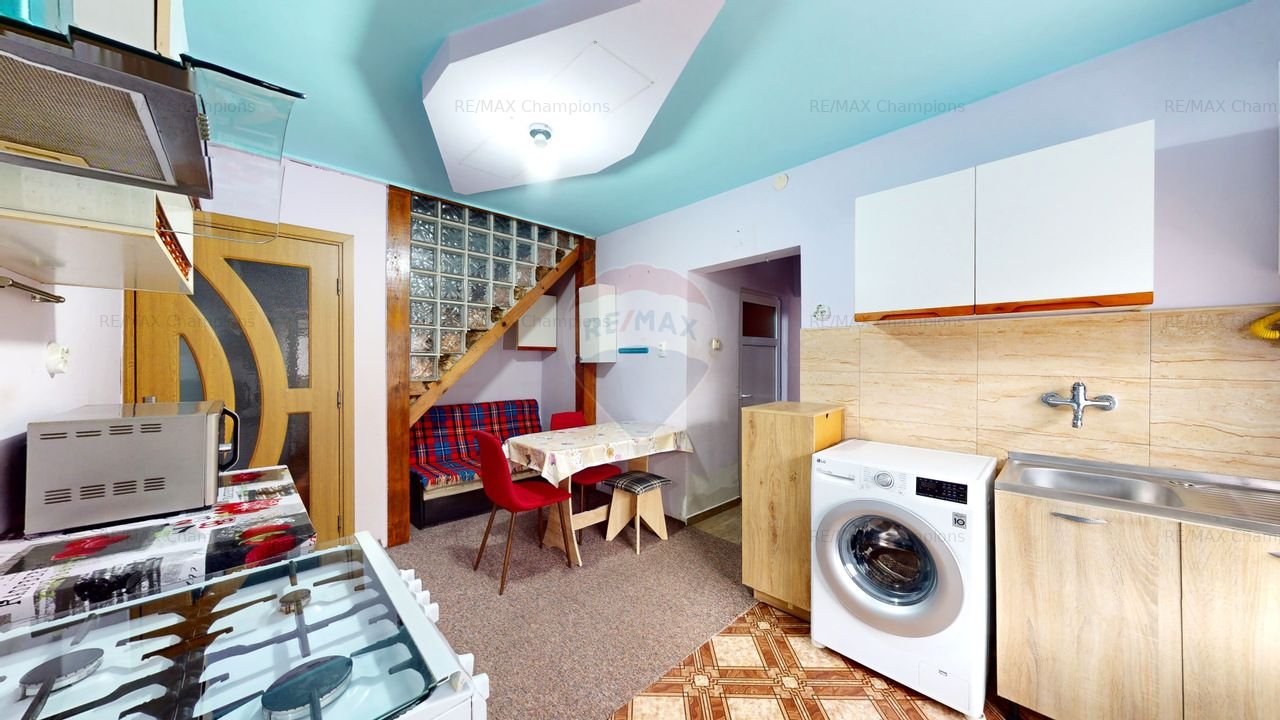 Comison 0%I Casa cu 4 camere de vanzare in apropiere de cetatea Rasnov