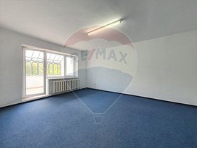 Casa de închiriat 6 camere, în Botoşani, zona Ultracentral