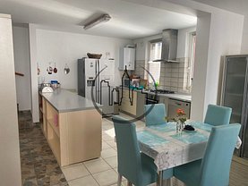 Casa de vânzare 4 camere, în Sibiu, zona Arhitectilor - Calea Cisnadiei