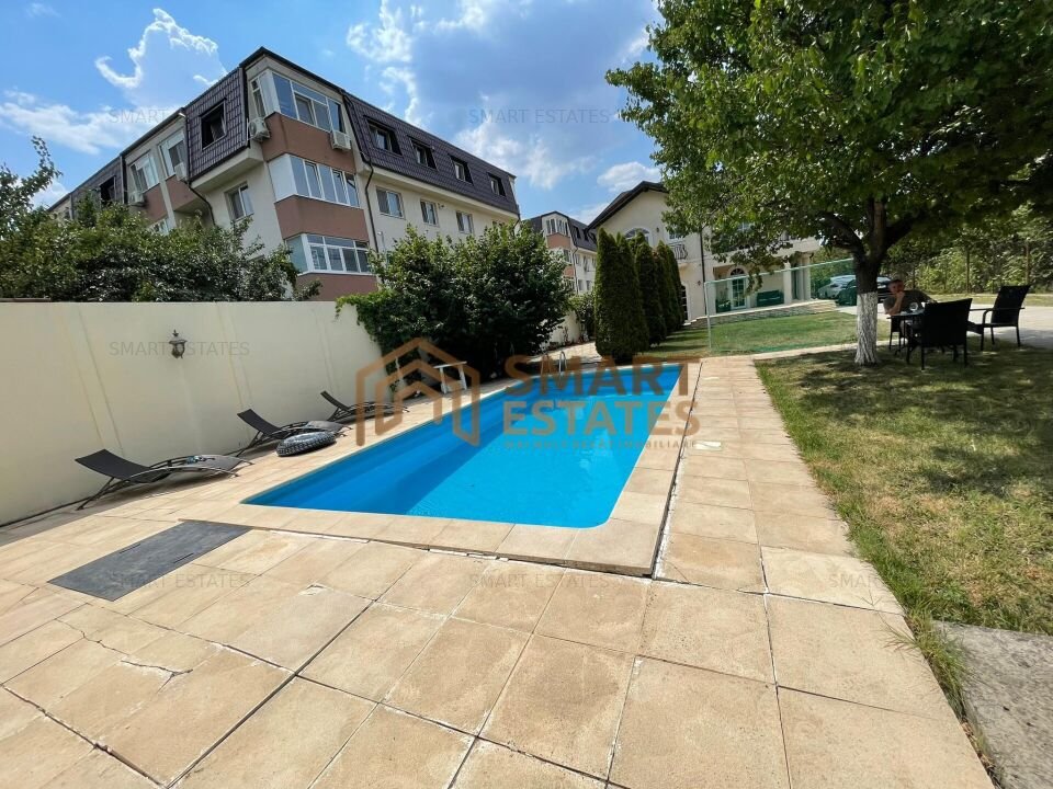 Grand Arena - Vila P+1E+M + Teren 1600 mp - Comision 0%