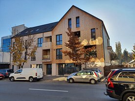 Apartament de vânzare 3 camere, în Braşov, zona Blumăna
