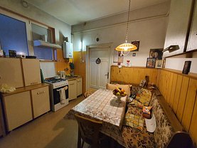 Apartament de vânzare 2 camere, în Braşov, zona Centrul Istoric