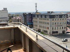Apartament de închiriat 4 camere, în Craiova, zona Ultracentral
