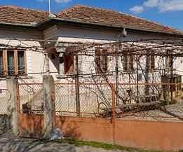 Casa de vânzare 5 camere, în Craiova, zona Mofleni