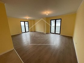 Apartament de vânzare 4 camere, în Bucuresti, zona Sisesti